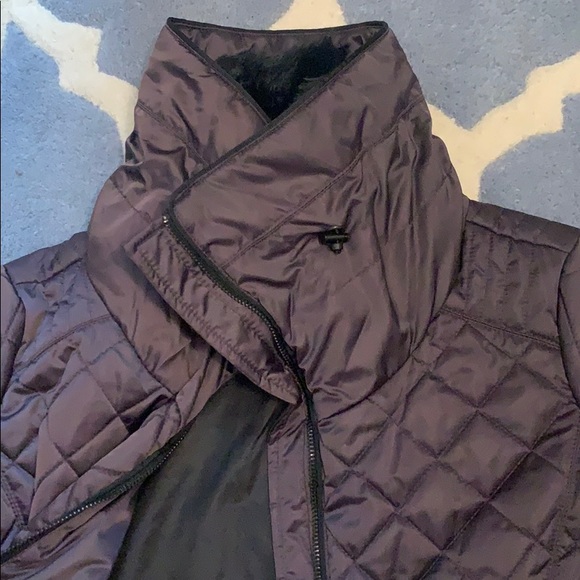 Plum/purple light puffer jacket. - Picture 5 of 15